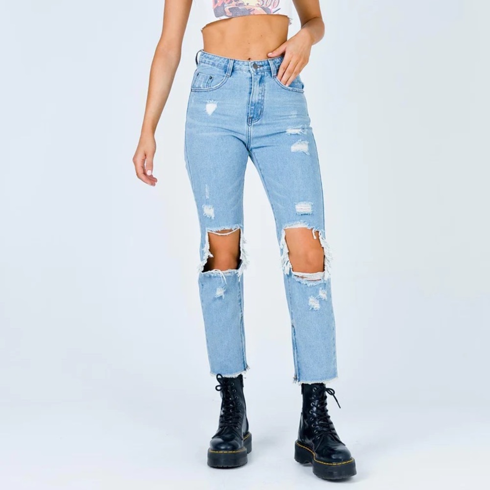 PRINCESS PILLY ERISSA KNEE RIP JEANS LIGHT WASH DENIM